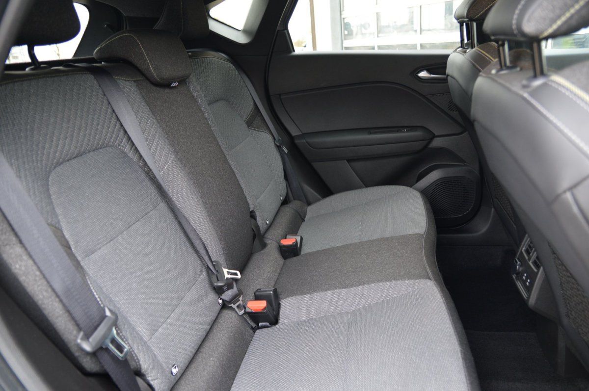 Fahrzeugabbildung Renault Captur II   Techno Winterpaket LED