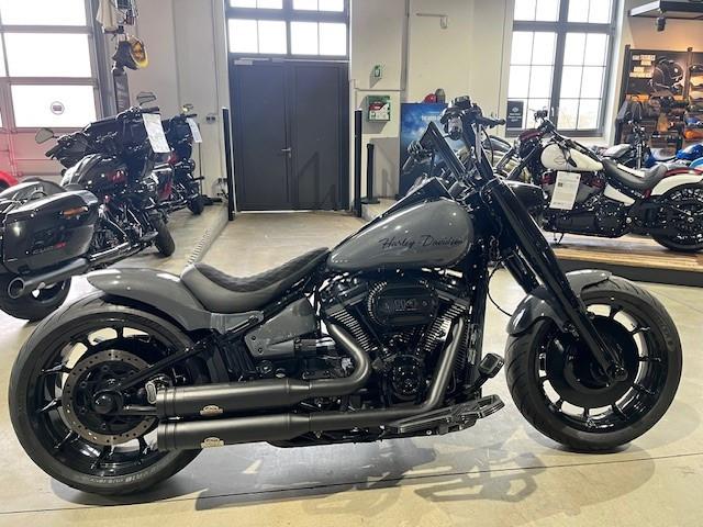 Harley-Davidson Fat Boy 114cui Custom Umbau Jekill 30/30 ...