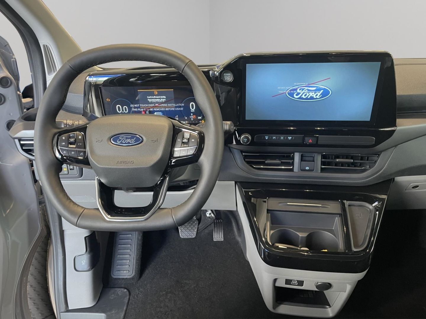 Fahrzeugabbildung Ford Tourneo Custom Bus 320 L1 Titanium FWD Titanium