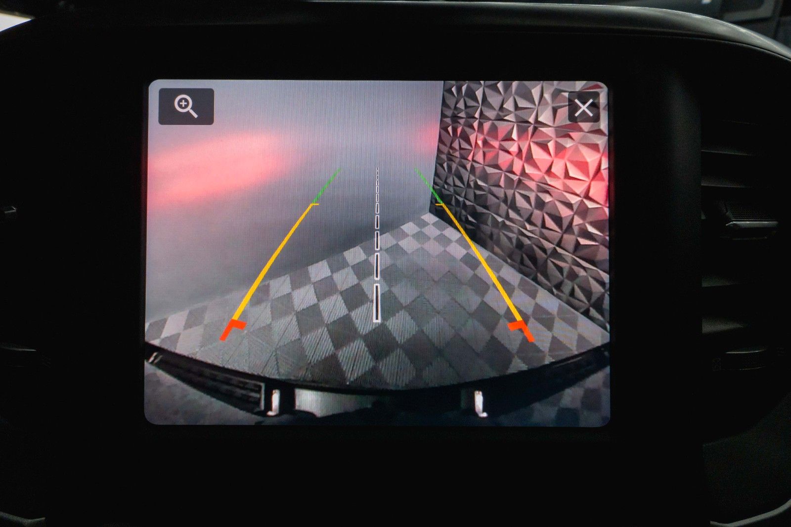 Fahrzeugabbildung Dodge RAM 5.7 V8 HEMI 4x4 BLACK EDITION Longbed 19%