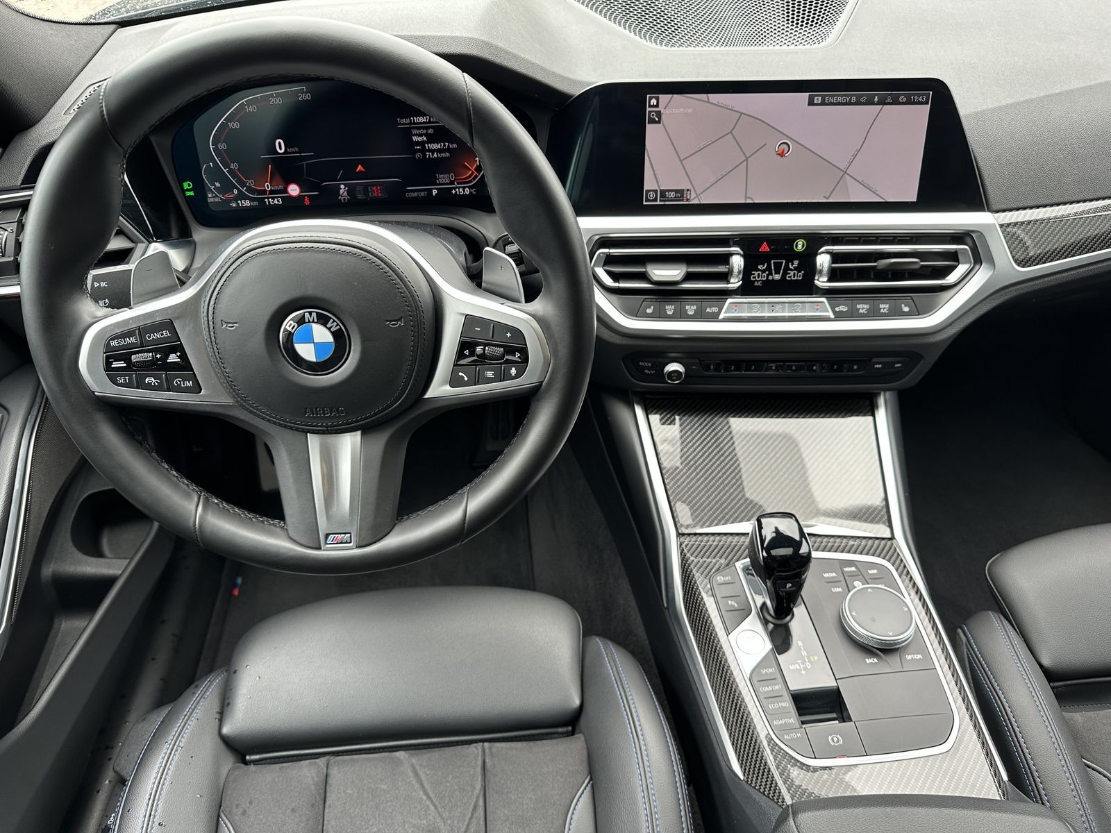 Fahrzeugabbildung BMW 330d Touring M-Sport NAV+LED+AHK+PANO+H&K+19ZOLL