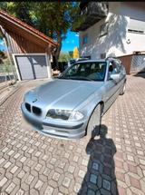 BMW  E 46   320 - BMW 320 aus 2001: Kombi