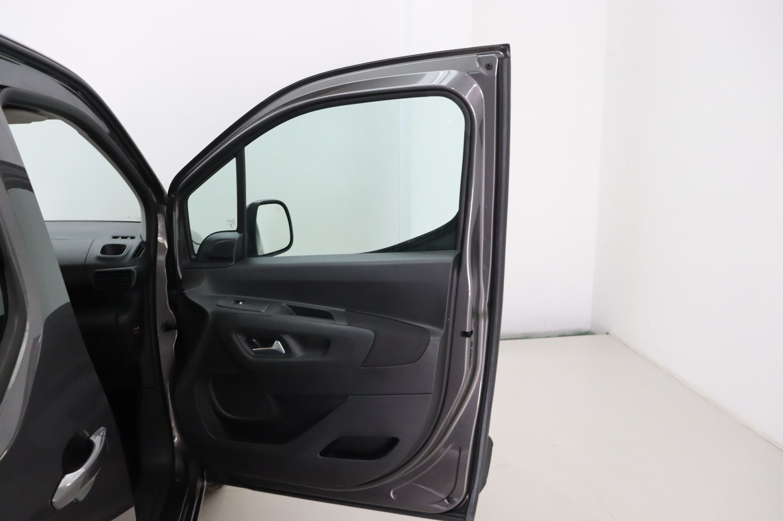 Fahrzeugabbildung Citroën Berlingo 1.Hand * wenig km MPV Shine M