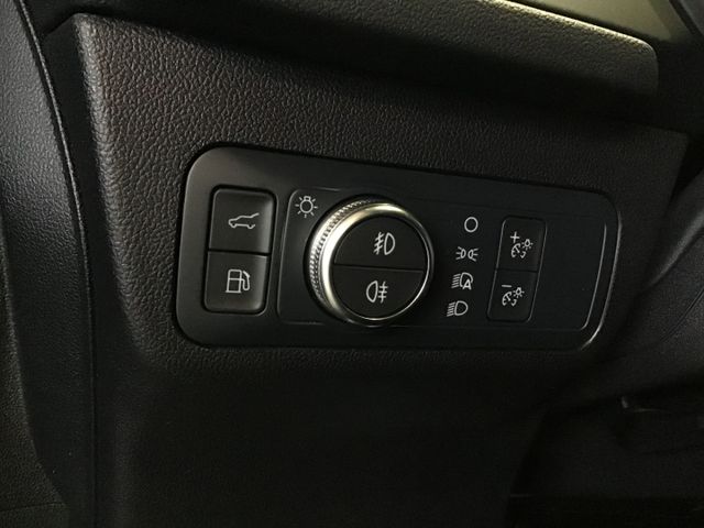 Fahrzeugabbildung Ford Kuga ST-Line 2.4 PHEV Navi/AHK/HUD/Kamera/SHZ