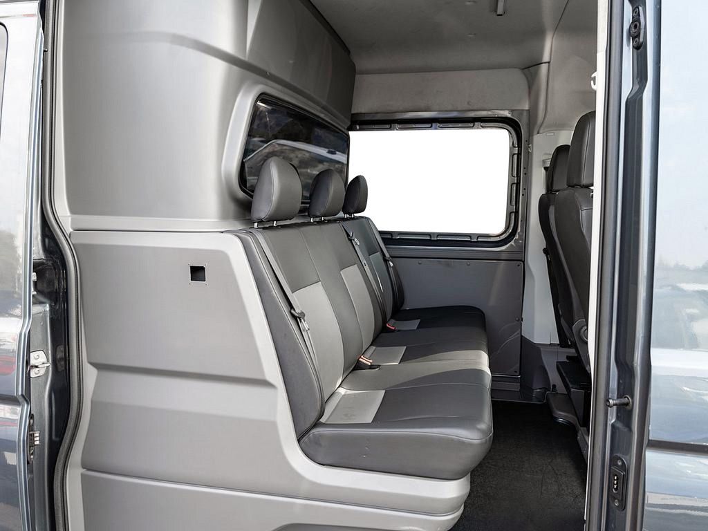 Fahrzeugabbildung Volkswagen Crafter 2.0 TDI PLUS Mixto L2H2 AHK NAVI KAMERA