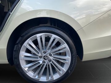 Skoda Superb Combi IV 1.5 TSI mHEV Selection *AHK*ACC*