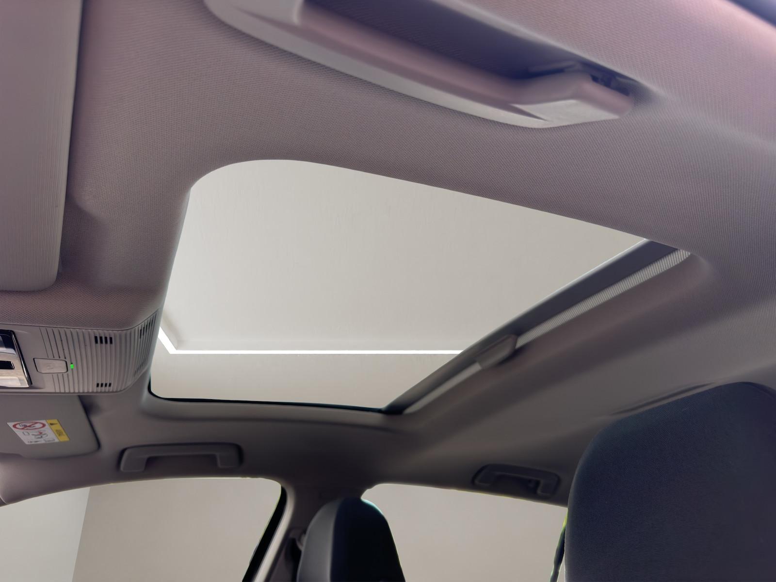 Volkswagen Golf 1.5 TSI Lim. Life LED Matrix Pano APP, миниатюра 20