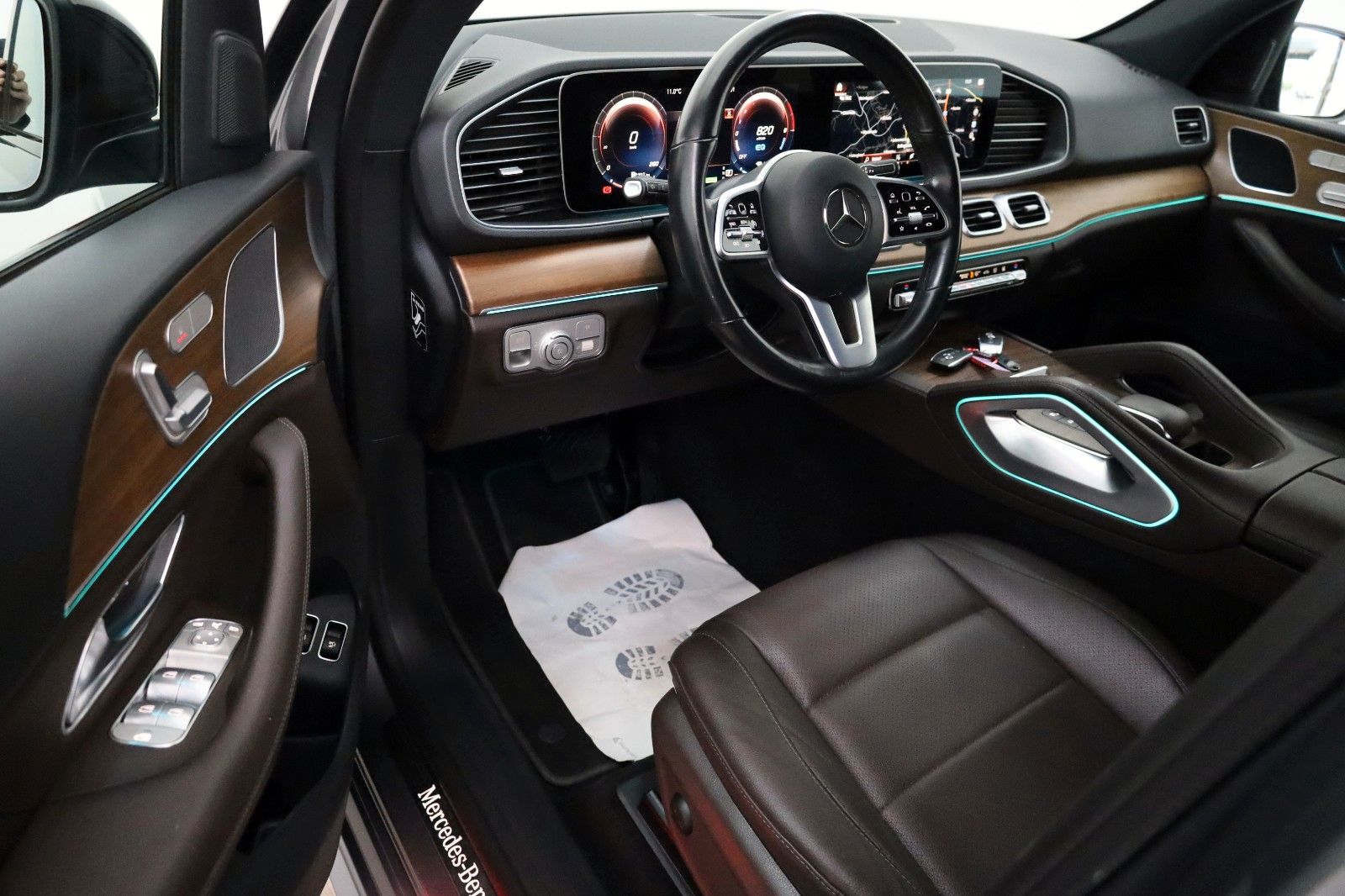 Fahrzeugabbildung Mercedes-Benz GLE 350e 4M AMG Leder,Navi,LED,Panorama,Night