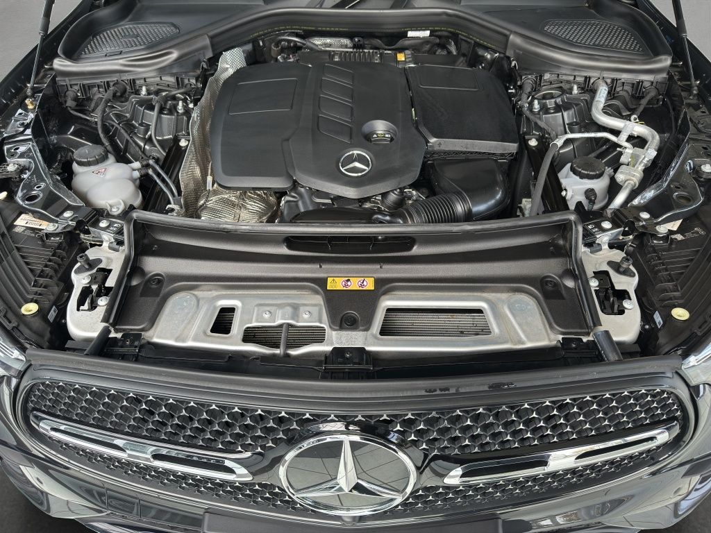 Fahrzeugabbildung Mercedes-Benz GLC 220 d 4MATIC Navi*Fernlichtass.*KeyLess*LED