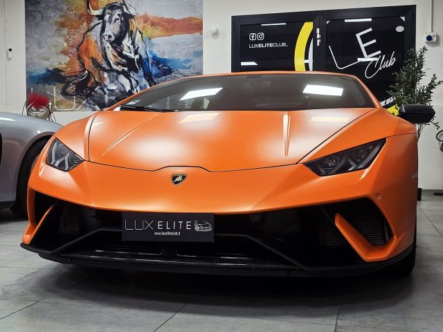 LAMBORGHINI Huracan