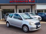 Toyota Yaris 1.3 VVT-i °linea sol °8-fach °2.Hd - Toyota Yaris mit Benzin-Antrieb: Limousine, 1.8