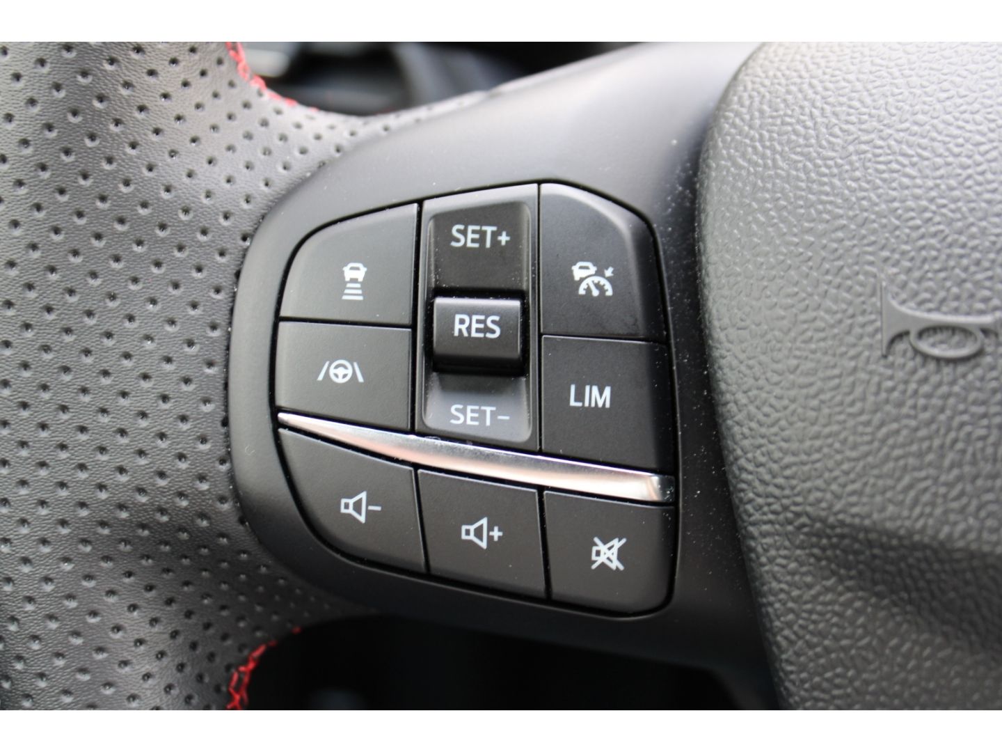 Fahrzeugabbildung Ford Puma ST-Line X LED Navi RFK GJR TWA GRA WiPa App