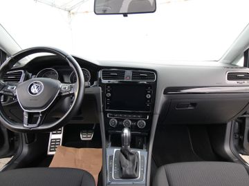 Volkswagen Golf - 12