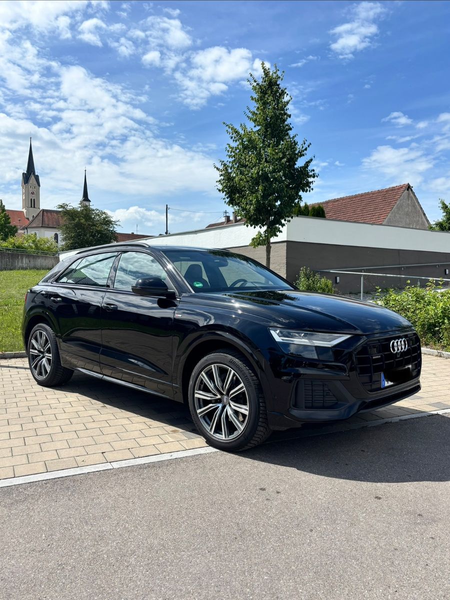 AUDI Q8 50 TDI quattro tiptronic - Sportsitze S-Line 