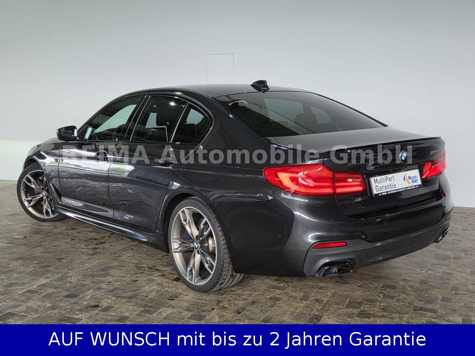 Fahrzeugabbildung BMW M550 i xDrive, Pano, LED, HUD, Massage