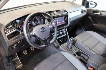 Volkswagen Touran 2.0 TDI Active ACC+KAM+CARPLAY+AHK