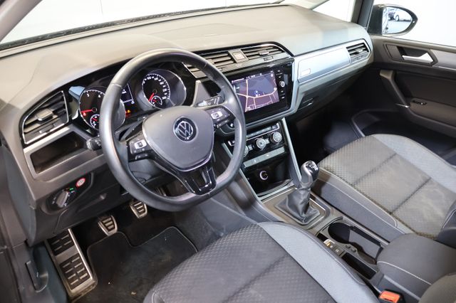 Volkswagen Touran 2.0 TDI Active ACC+KAM+CARPLAY+AHK