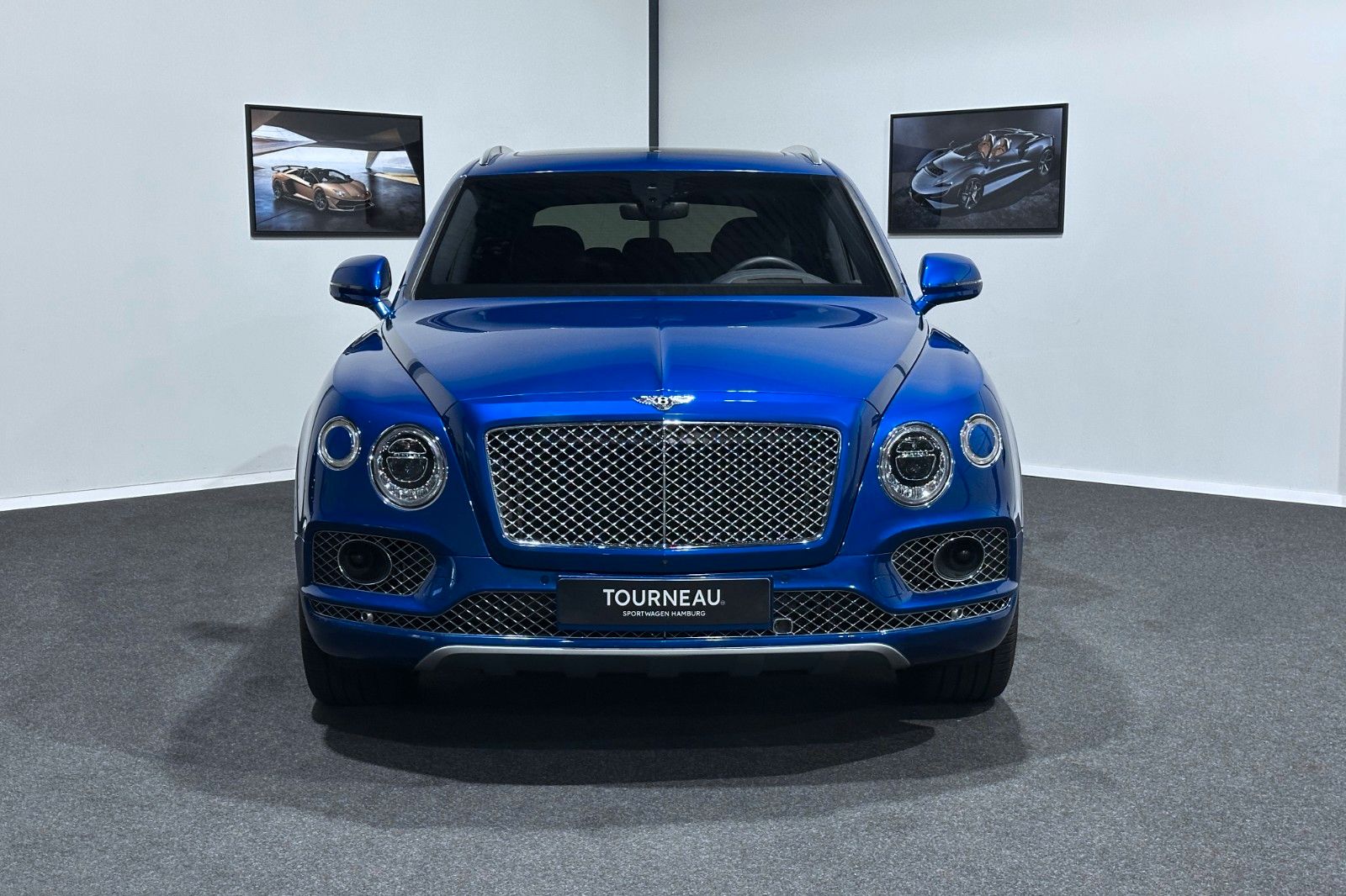 Fahrzeugabbildung Bentley Bentayga V8 Diesel | AHK