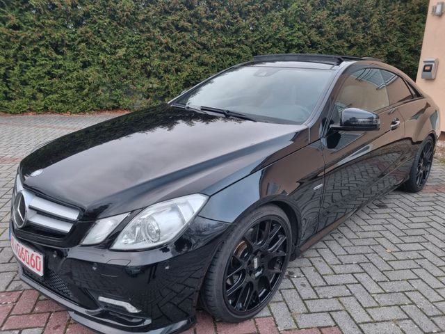 Mercedes-Benz E 350 Coupe AMG,PANO,LEDER,KW FAHRWERK,EXHAUST