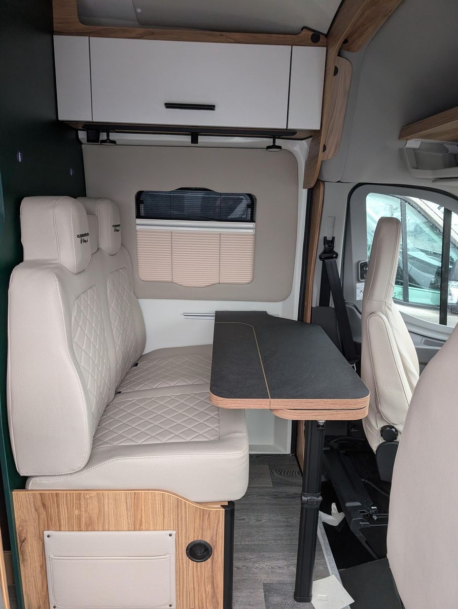 Fahrzeugabbildung Karmann Dexter 4x4 DE 560 AW 170 PS, AHK, RFK Tageszu.