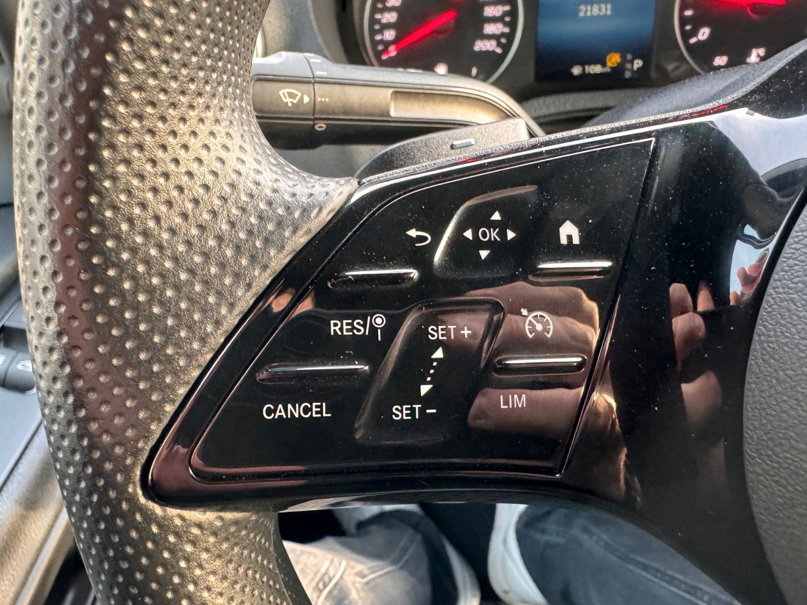 Fahrzeugabbildung Mercedes-Benz Sprinter 317 CDI 4325 9G Klima Kamera