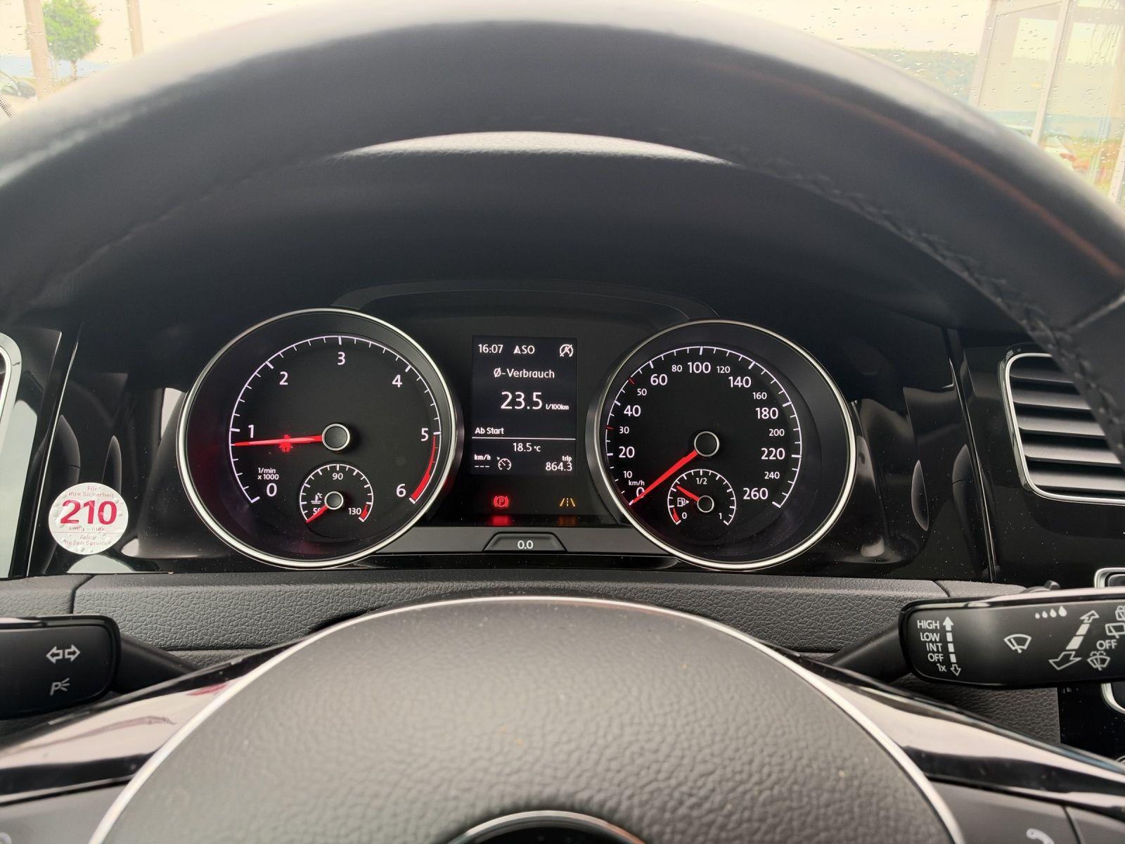 Volkswagen Golf 2.0 TDI Highline*Navi*Pano*ACC*Leder*StHz*K