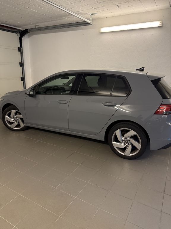 Image of Volkswagen Golf