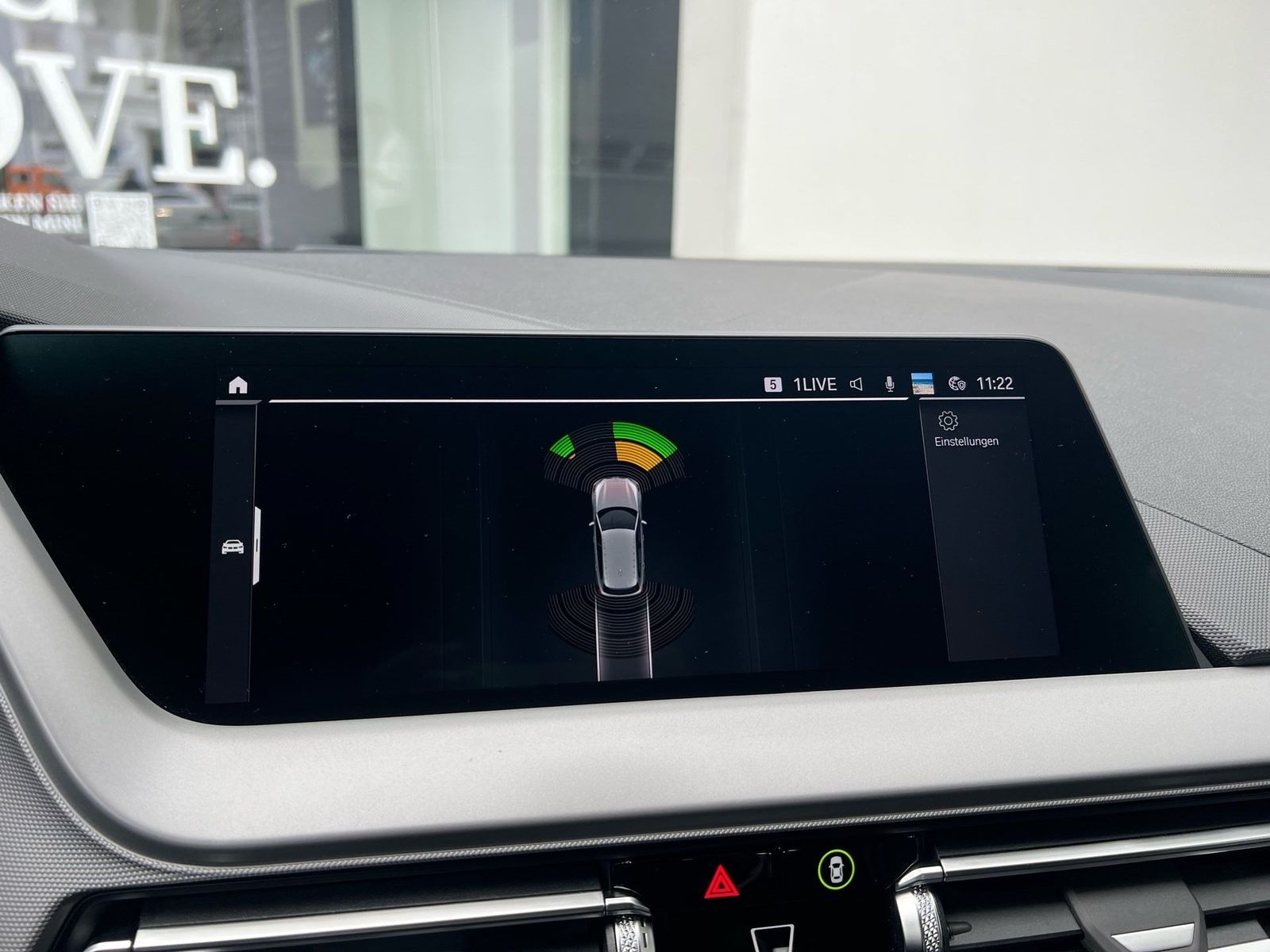 BMW 118i LED Aut. LC prof. Navi DA PDC Tempomat foto 12