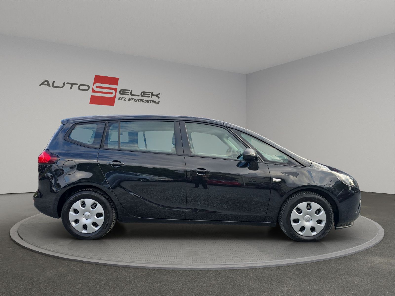 Fahrzeugabbildung Opel Zafira C Tourer Selection 7-Sitze TÜV INSP. NEU