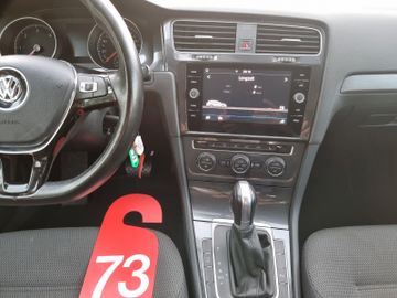 Volkswagen Golf - 12