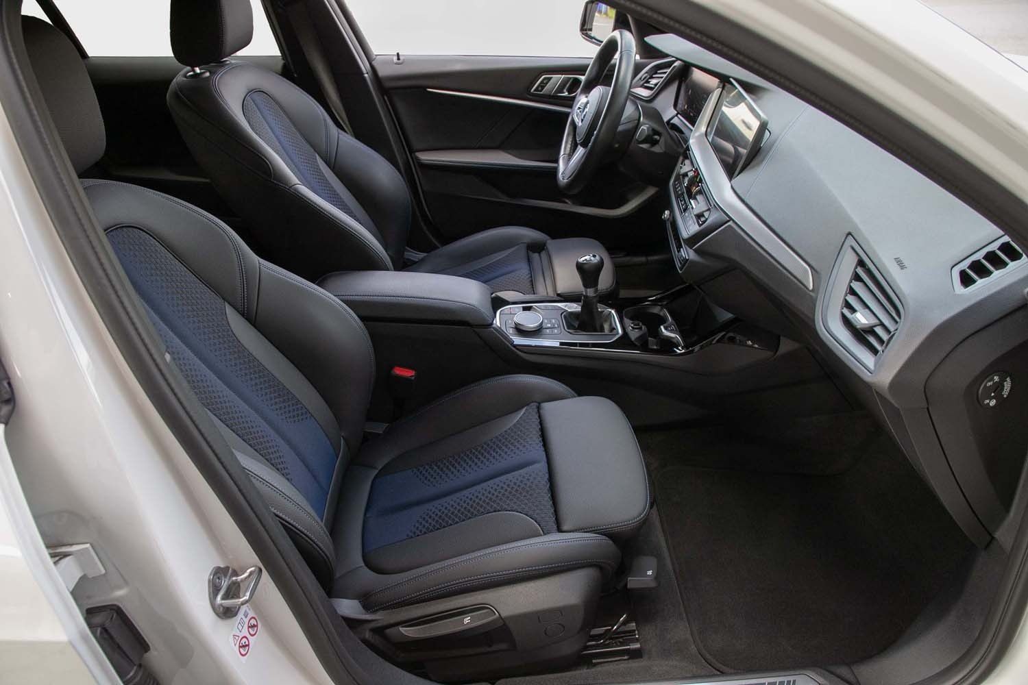 BMW 118i M Sportpaket Navi Klima LED Sitzhzg PDC DAB foto 4