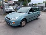 Ford Focus 1.8 Ghia Klima - Ford Focus aus 2001: Kombi
