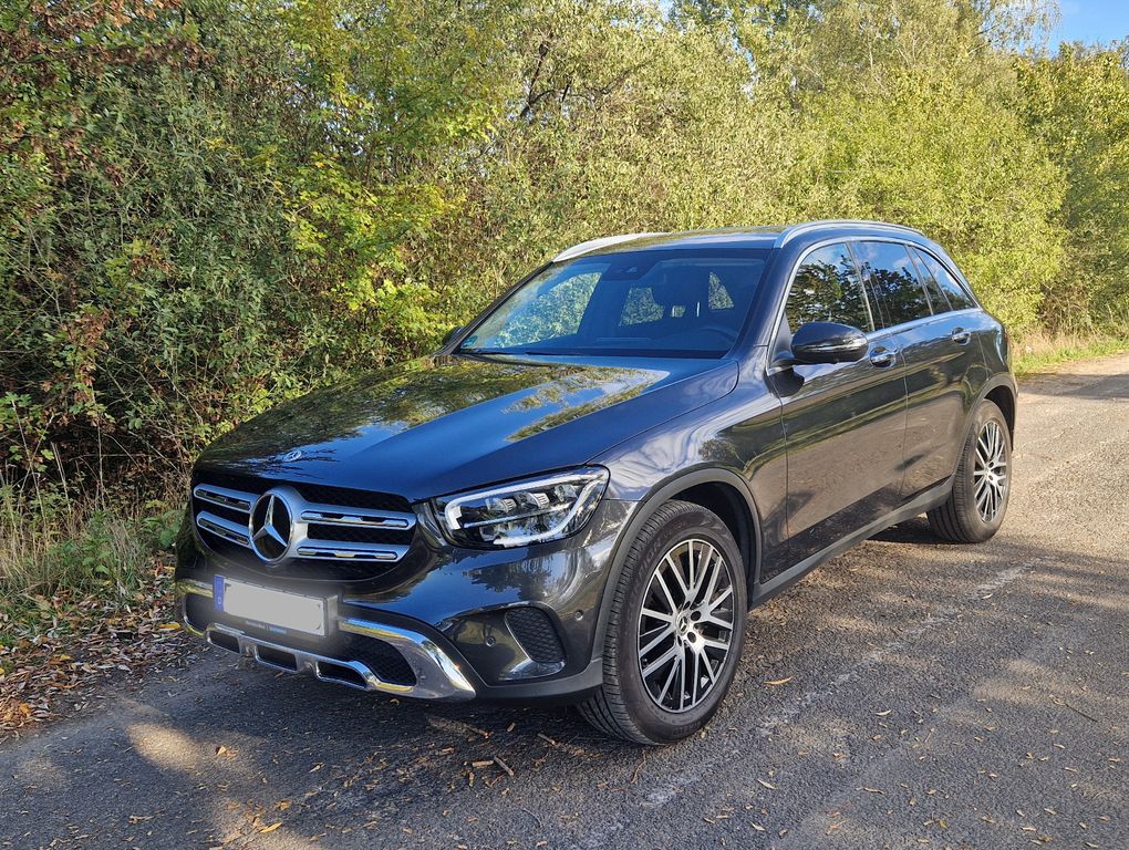Image of Mercedes-Benz GLC 300