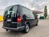 Volkswagen VW T5 Transporter 9sitzer Benzin TÜV 06/27... - VW T5 Transporter in Magdeburg