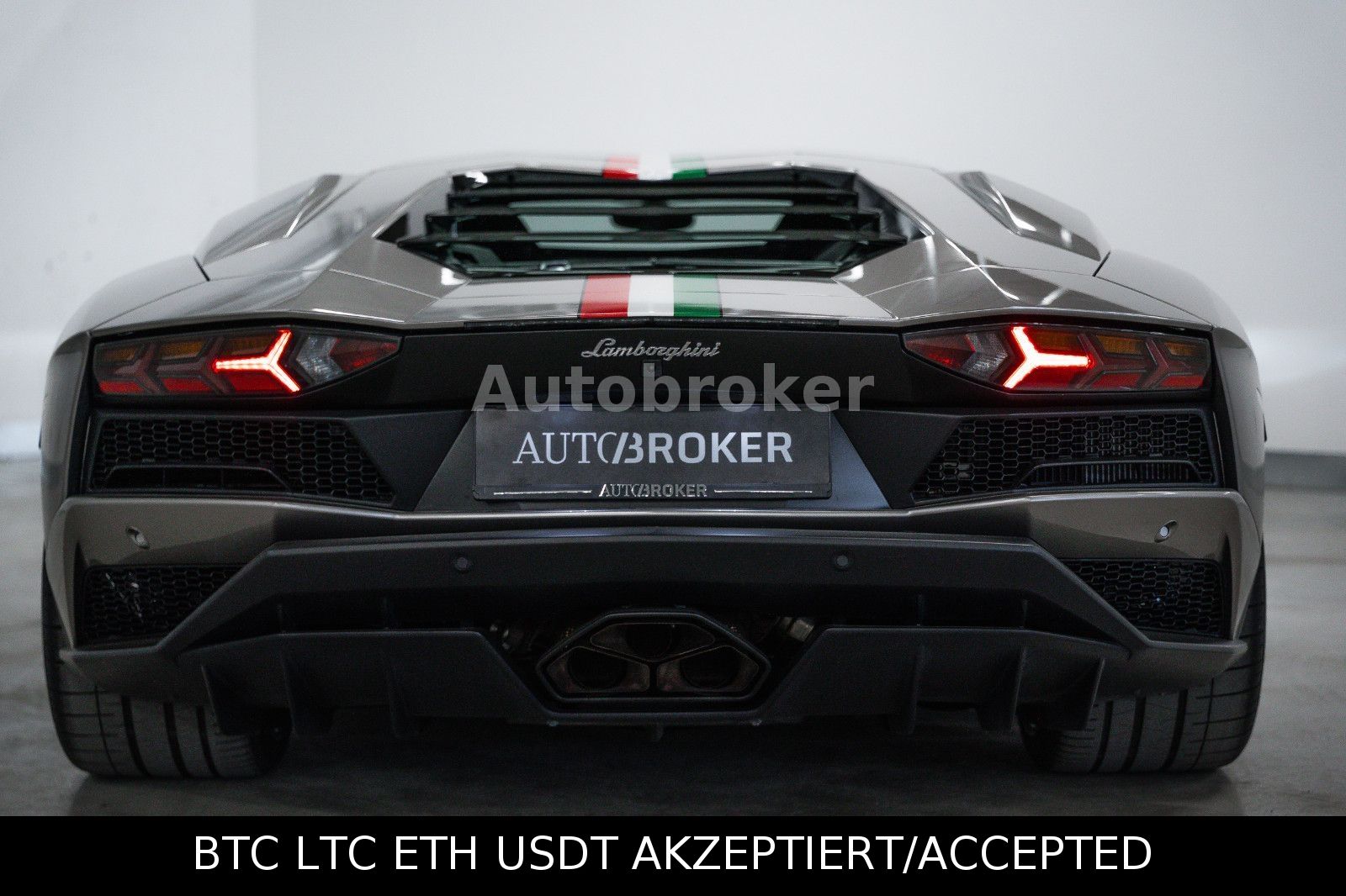 Lamborghini Aventador – pogled 6