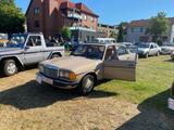 Mercedes-Benz Mercedes Benz 200 D H-Zulassung - Mercedes-Benz 200 in Bielefeld