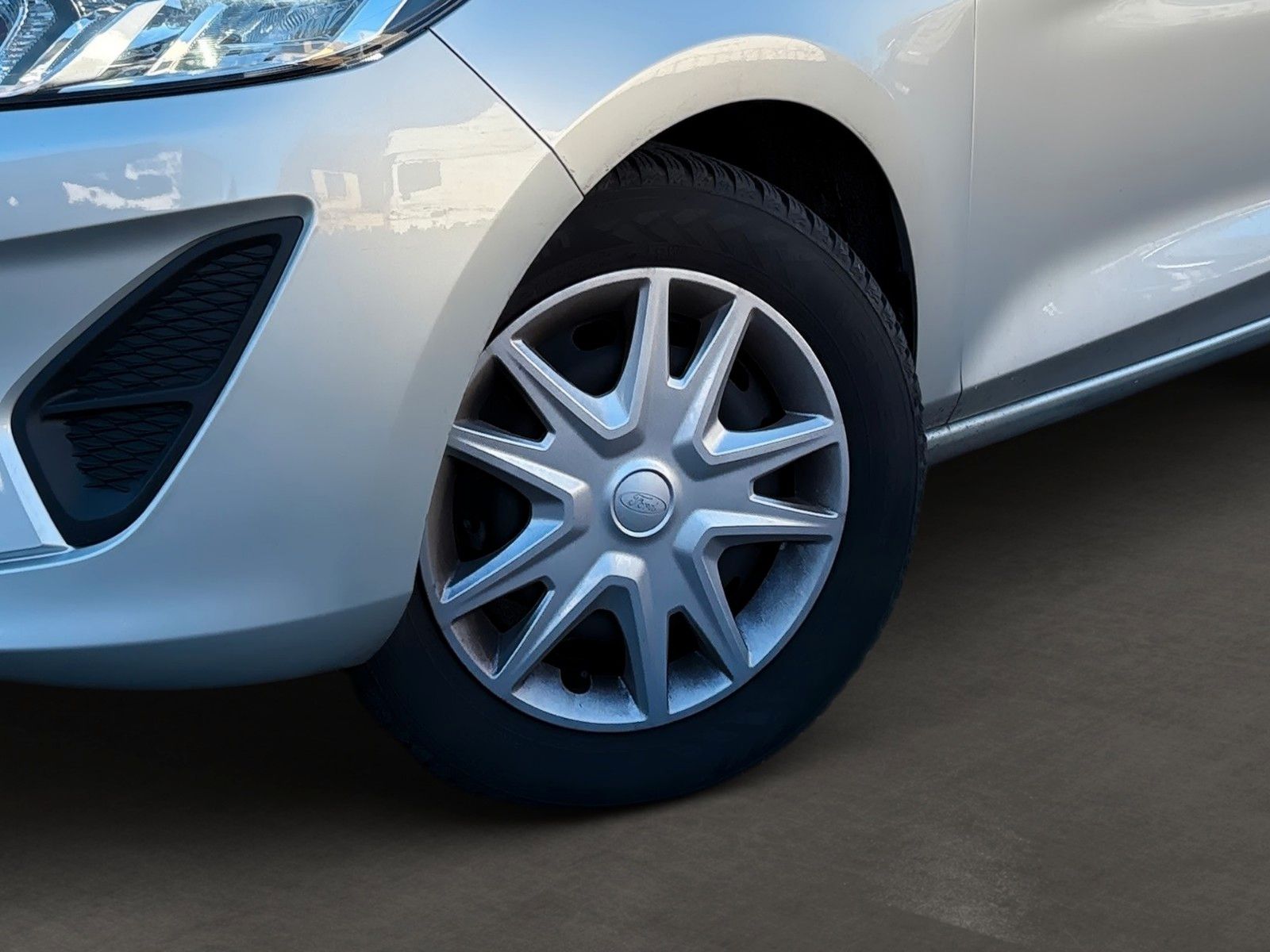 Fahrzeugabbildung Ford Fiesta Trend