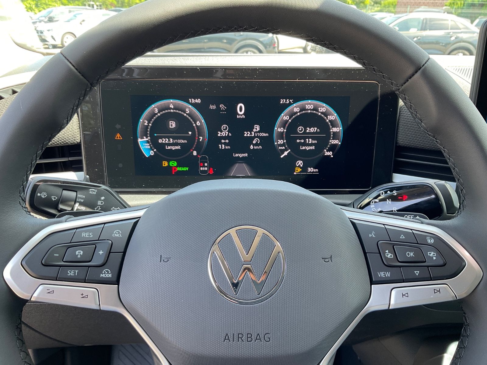 Fahrzeugabbildung Volkswagen T-Roc 1.5 eTSI DSG Kamera,AHK,5J Garantie,ACC