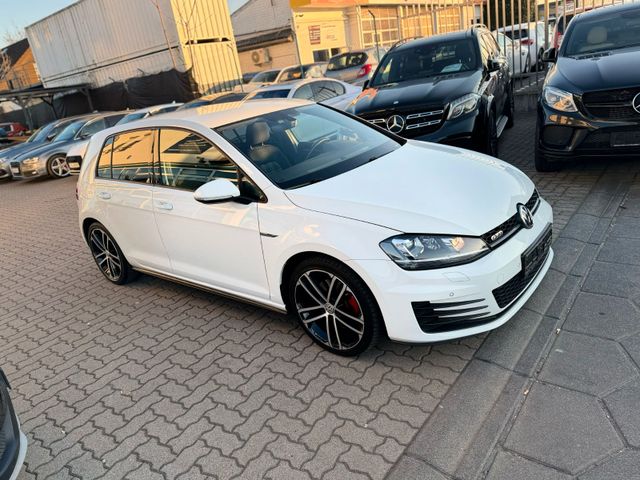 Volkswagen Golf VII Lim. GTD BMT*BI-XENON*SHZG*NAVI*TEMPOM*