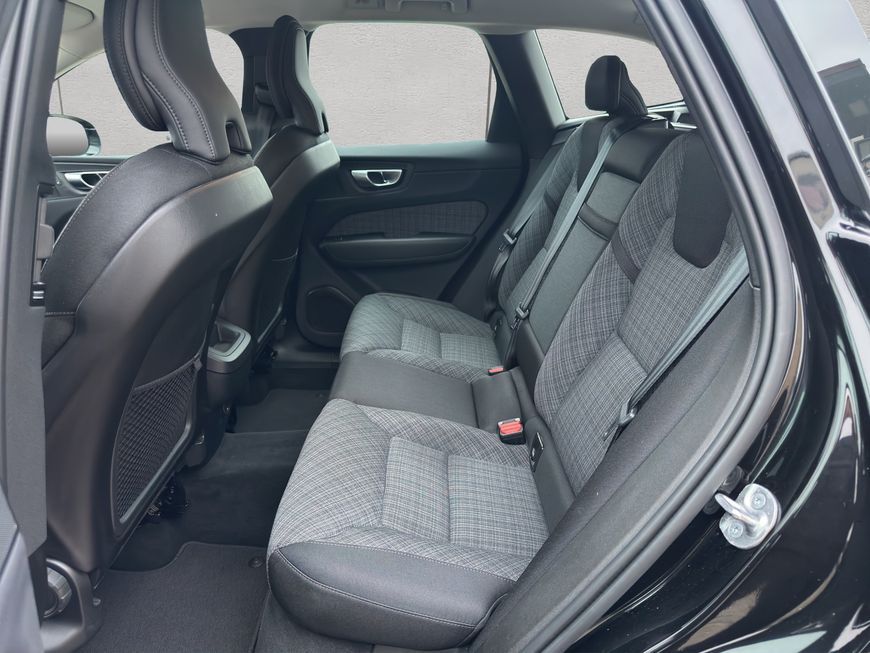 Volvo XC60 B4 Aut Google-Maps LED Rückfahrkamera PDCv+ foto 16