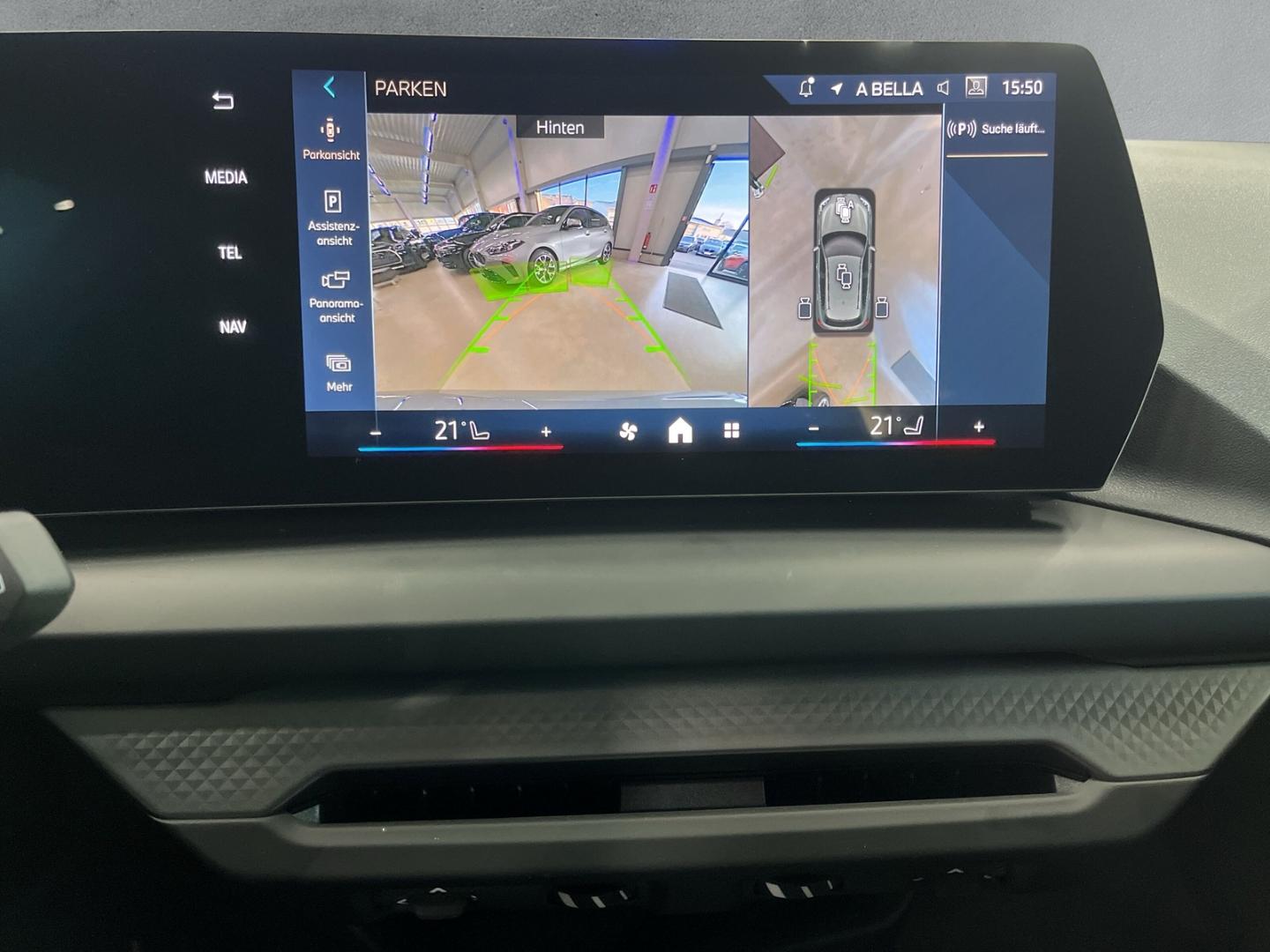 BMW 120 i Hatch AUTOMATIK 17''LC PROF NAVI HuD LED K