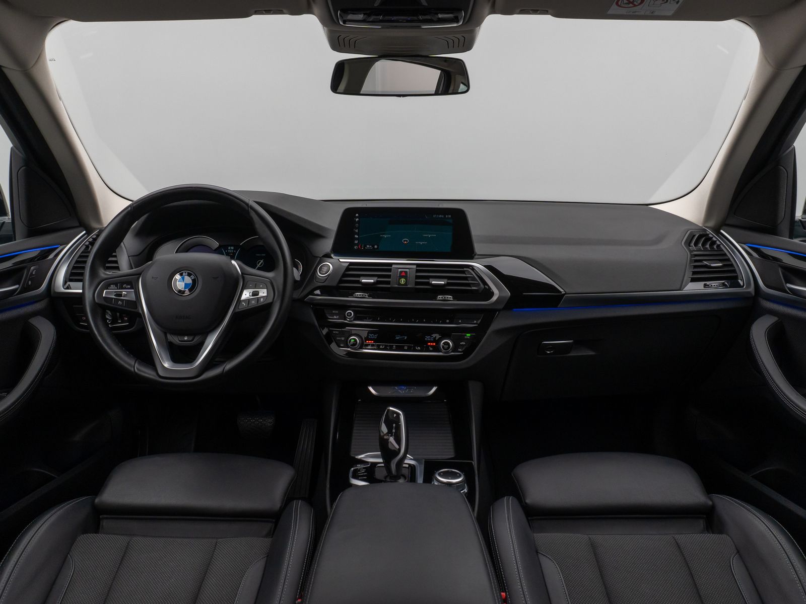 Fahrzeugabbildung BMW X3 xD20d xLine HUD DAB HiFi Lnkrhz Komfort Sport