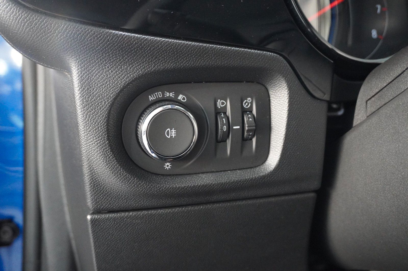 Fahrzeugabbildung Opel Corsa F 1.2 EDITION NAVI/KAMERA/TEMP./PDC/DAB+
