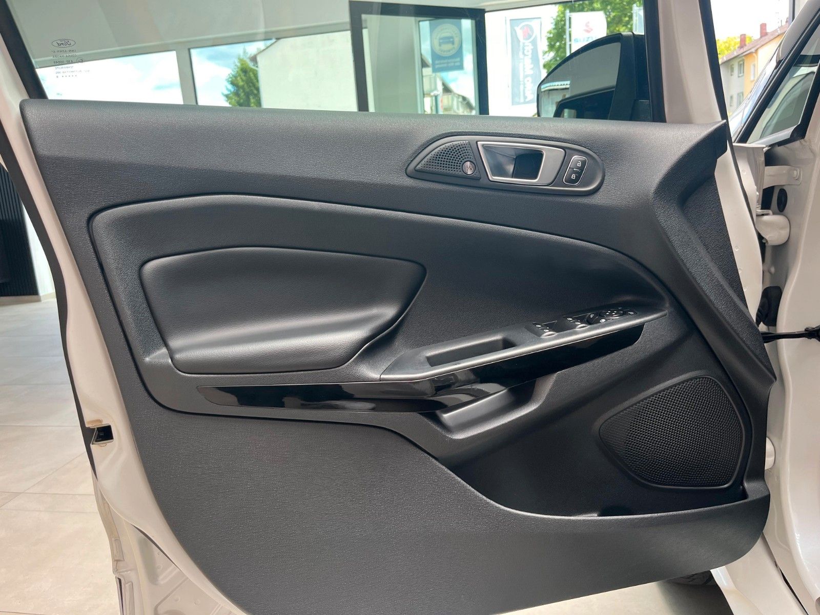 Fahrzeugabbildung Ford EcoSport 1.0Ecoboost ST-Line*B&O*Winter*Navi*APP