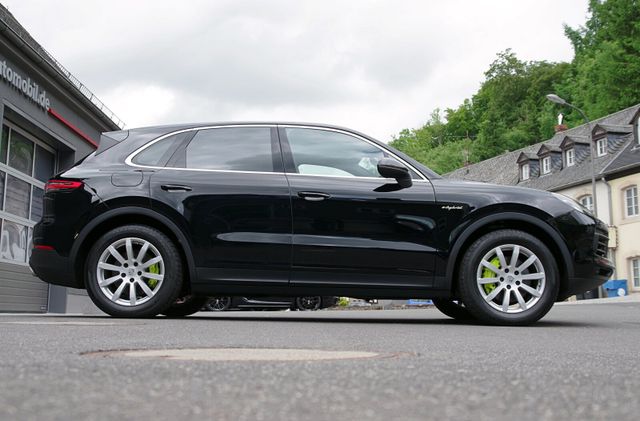 Porsche Cayenne E-Hybrid*Luft,Privacy,Chrono,Kamera,SHZ*