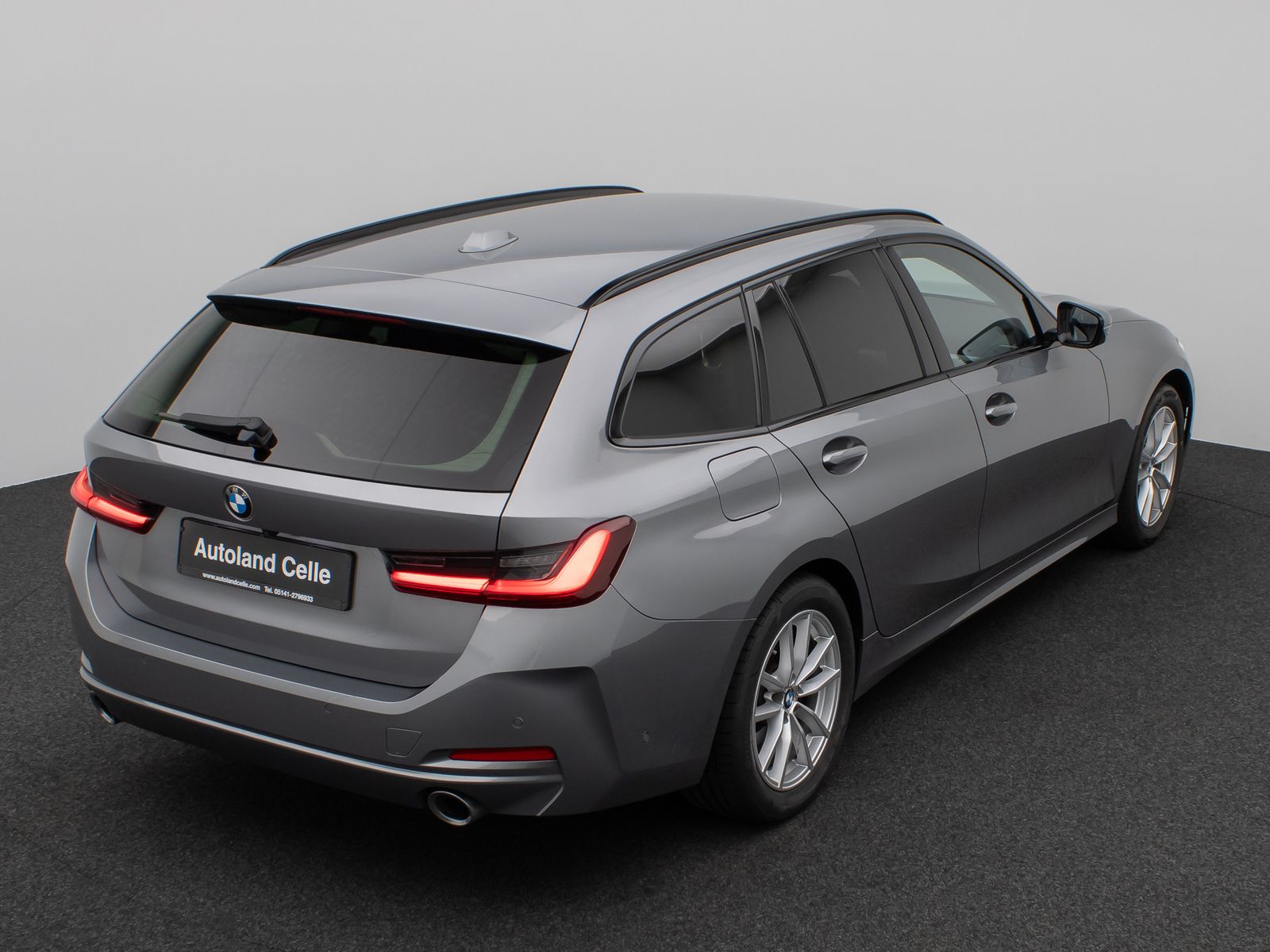 Fahrzeugabbildung BMW 320d Kamera DAB HiFi Fernlichtassist Stop&Go LED