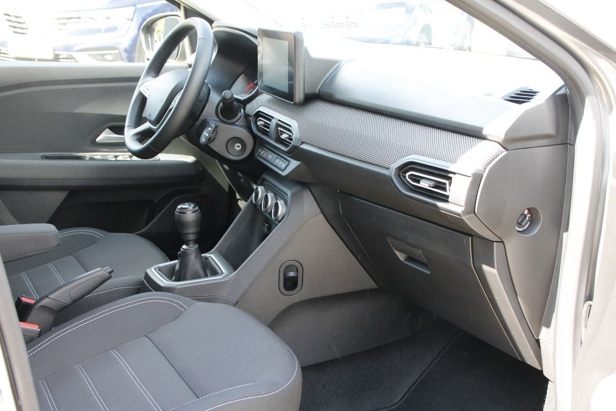 Fahrzeugabbildung Dacia Jogger Expression TCe 110