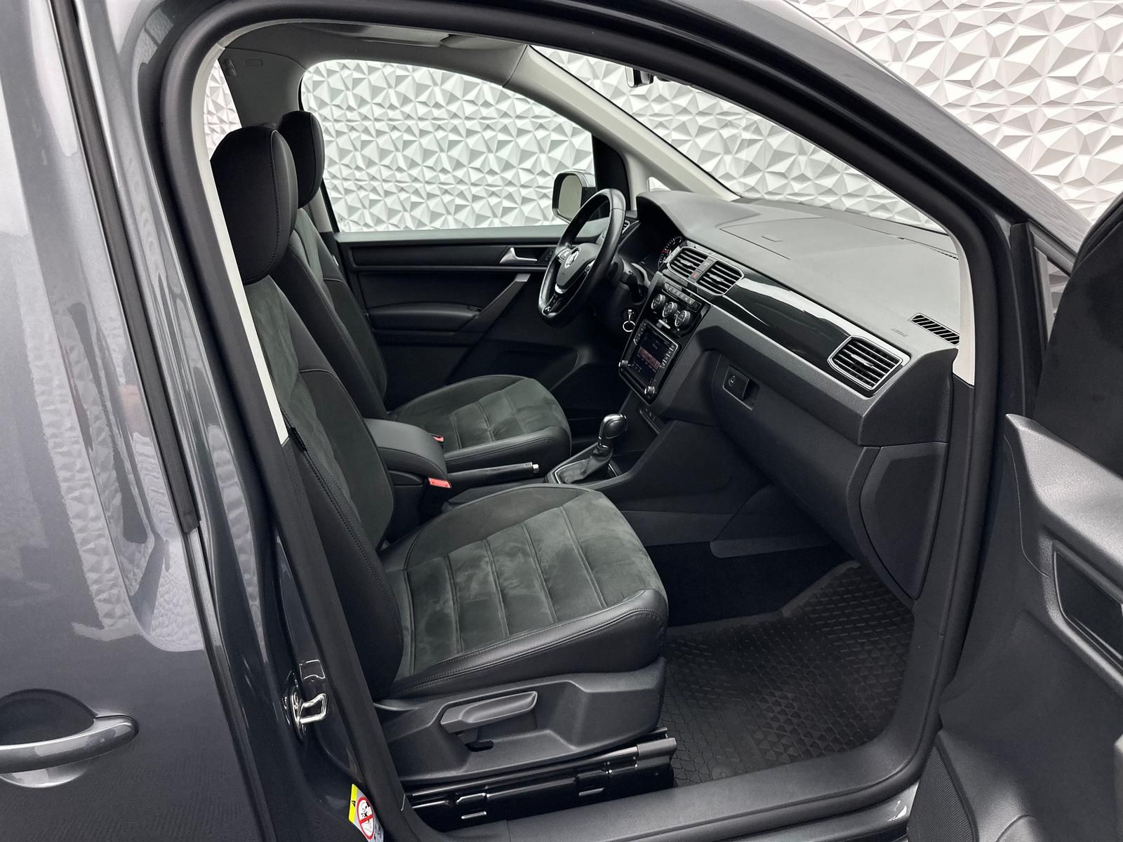 Fahrzeugabbildung Volkswagen CADDY 2.0TDI MAXI/HIGHLINE/ANDROID/AHK/ACC/7SITZ