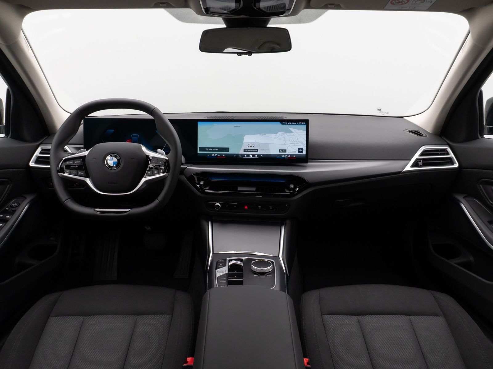 Fahrzeugabbildung BMW 318i Kamera DAB CockPit+ Alarm Geschwindigkeitsr