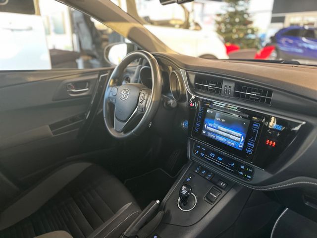 Toyota Auris Touring Sports Hybrid Free Style